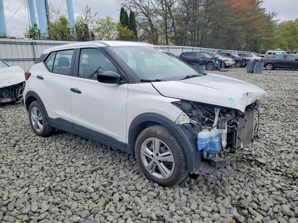 50322616 :رقم المزاد ، 3N1CP5BV4NL529754 vin ، 2022 Nissan Kicks مزاد بيع