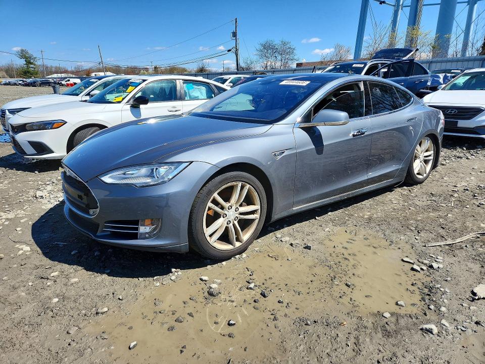 Продаж на аукціоні авто 2013 Tesla Model S, vin: 5YJSA1CN3DFP03442, номер лоту: 48944606