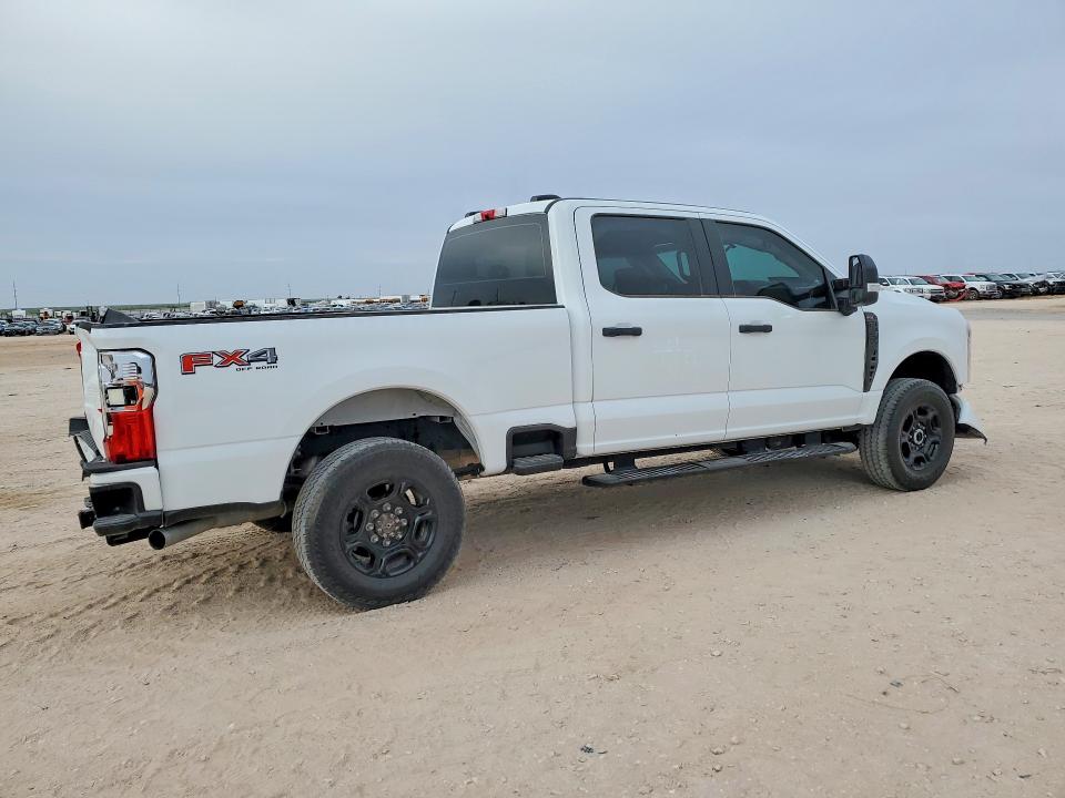 51864876 :رقم المزاد ، 1FT8W2BA3SED52112 vin ، 2025 Ford F250 مزاد بيع