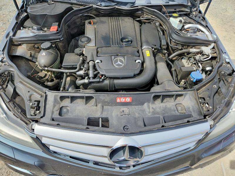50006816 :رقم المزاد ، WDDGF4HB7CR207937 vin ، 2012 Mercedes-benz C مزاد بيع