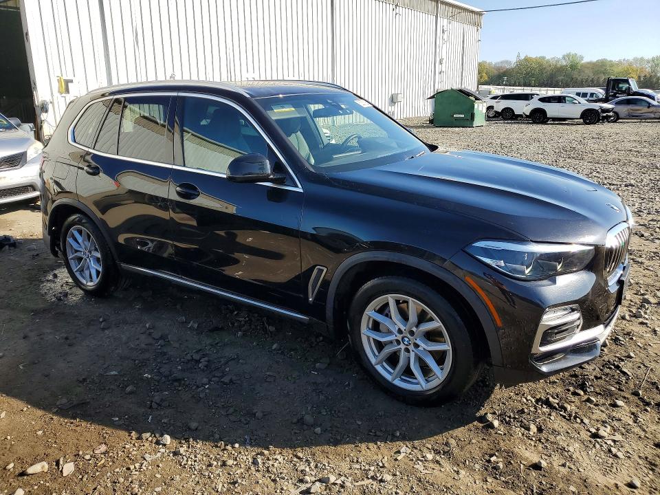50575826 :رقم المزاد ، 5UXCR6C09M9F73306 vin ، 2021 Bmw X5 مزاد بيع