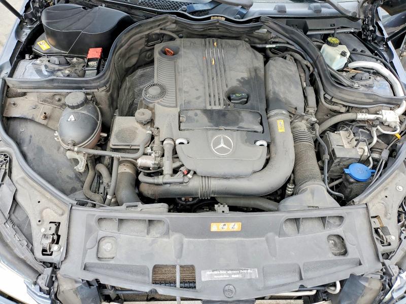51340146 :رقم المزاد ، WDDGJ4HB3FG357283 vin ، 2015 Mercedes-benz C مزاد بيع