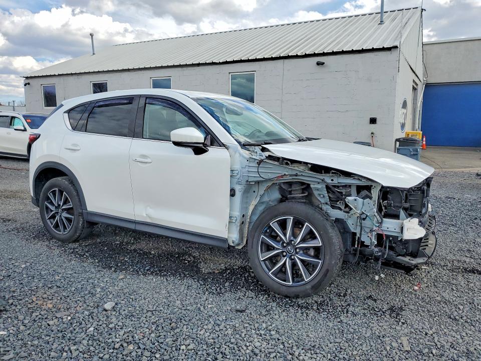 48037586 :رقم المزاد ، JM3KFBDL6H0139317 vin ، 2017 Mazda Cx-5 مزاد بيع