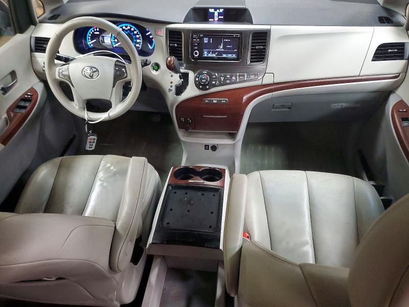 49628156 :رقم المزاد ، 5TDDK3DC5ES086962 vin ، 2014 Toyota Sienna مزاد بيع
