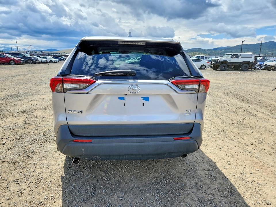 2022 Toyota Rav4 მანქანა იყიდება აუქციონზე, vin: 2T3F1RFV2NC306636, აუქციონის ნომერი: 51639376