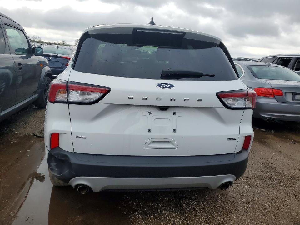 49769096 :رقم المزاد ، 1FMCU0BZ2NUB27051 vin ، 2022 Ford Escape مزاد بيع