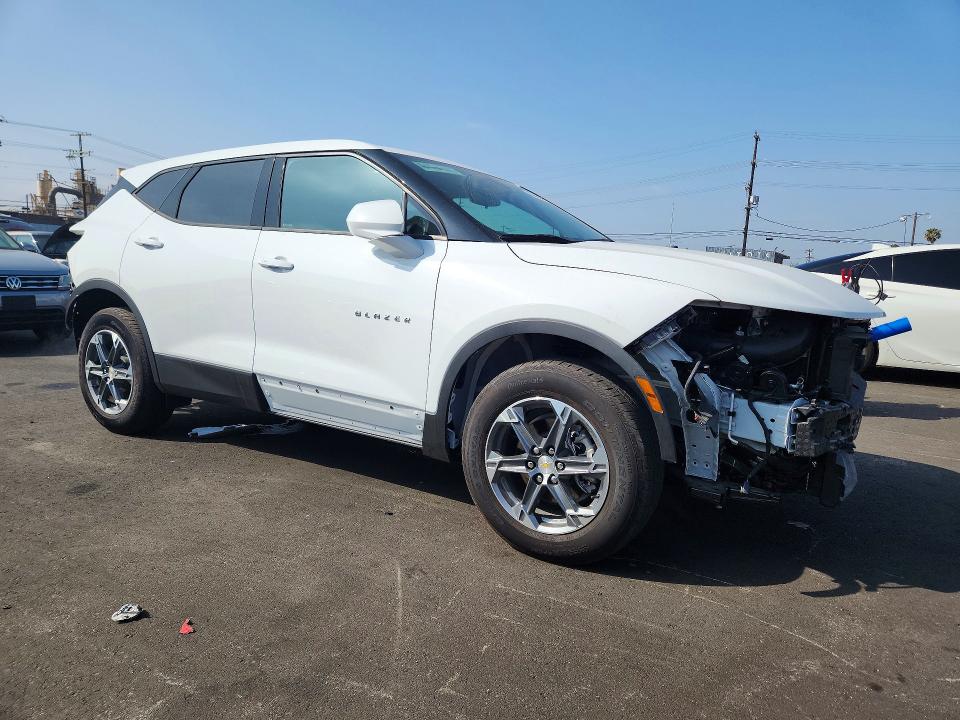 Продаж на аукціоні авто 2025 Chevrolet Blazer, vin: 3GNKBHR4XSS230039, номер лоту: 50991666