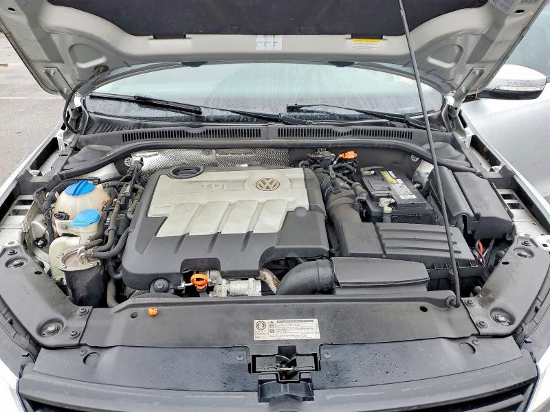 48694436 :رقم المزاد ، 3VWLL7AJ7CM323674 vin ، 2012 Volkswagen Jetta مزاد بيع