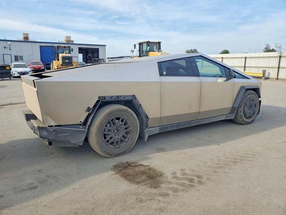 2024 Tesla Cybertruck მანქანა იყიდება აუქციონზე, vin: 7G2CEHED5RA034355, აუქციონის ნომერი: 48831756