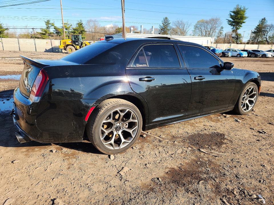 Продаж на аукціоні авто 2015 Chrysler 300, vin: 2C3CCABT1FH808139, номер лоту: 48965976