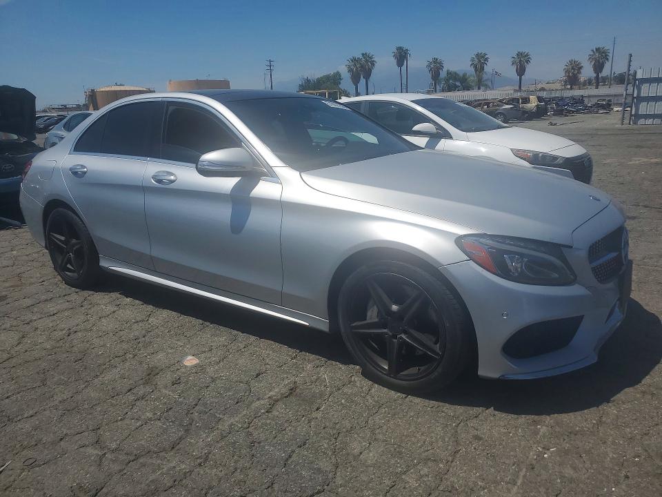 51002246 :رقم المزاد ، 55SWF6GB6FU005294 vin ، 2015 Mercedes-benz C مزاد بيع