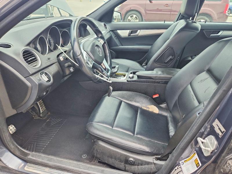 2014 Mercedes Benz C მანქანა იყიდება აუქციონზე, vin: WDDGF8AB6EG235373, აუქციონის ნომერი: 51650886