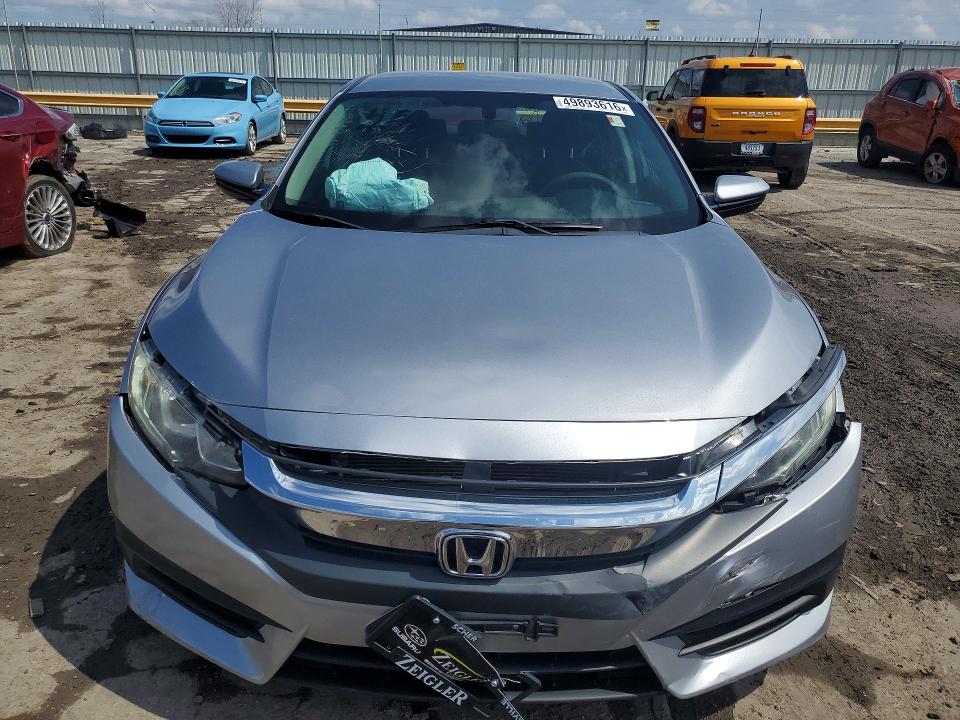 Продажа на аукционе авто 2017 Honda Civic, vin: 19XFC2F52HE007888, номер лота: 49893616