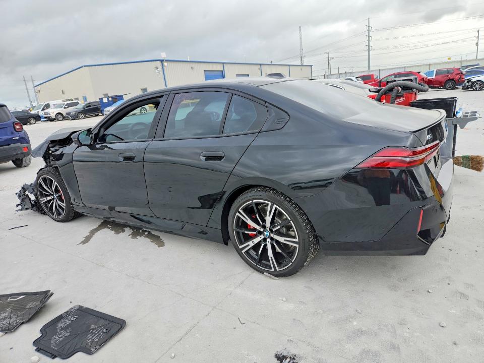 49413596 :رقم المزاد ، WBY43FK09SCV94631 vin ، 2025 Bmw I5 مزاد بيع