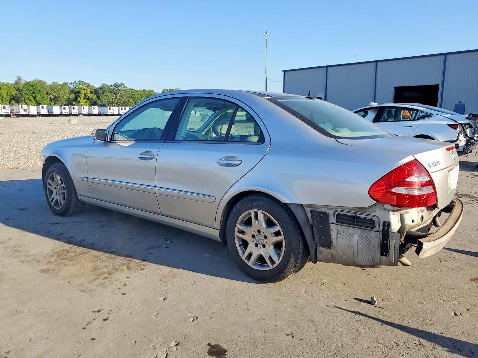 Продажа на аукционе авто 2003 Mercedes-benz E, vin: WDBUF65J93X105487, номер лота: 50110116