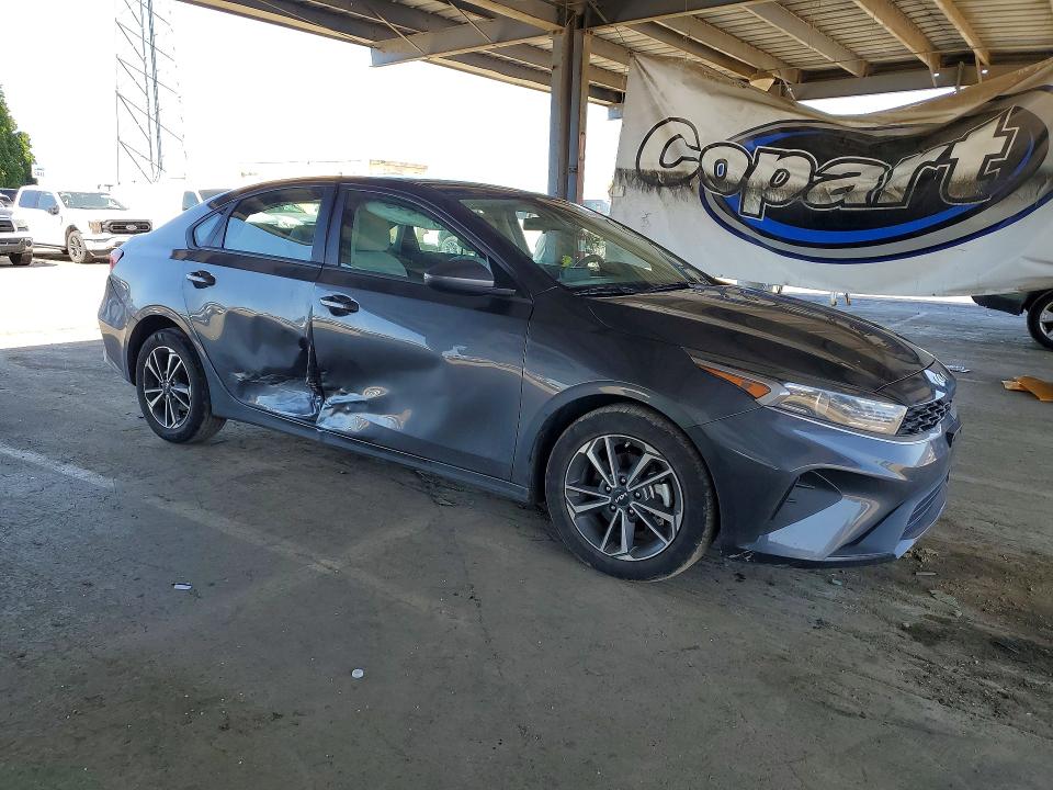 49674916 :رقم المزاد ، 3KPF24ADXPE678544 vin ، 2023 Kia Forte مزاد بيع