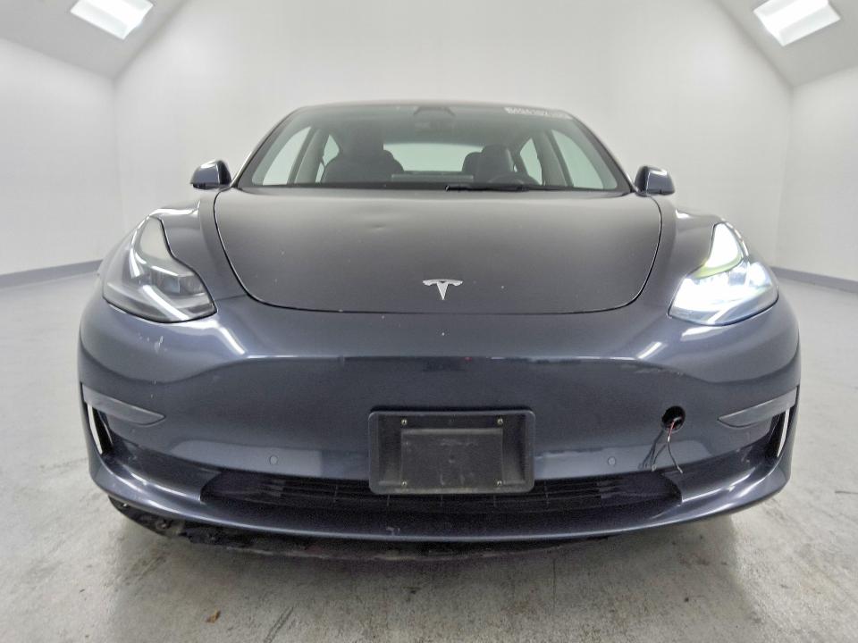 49410216 :رقم المزاد ، 5YJ3E1EA3NF290121 vin ، 2022 Tesla Model 3 مزاد بيع