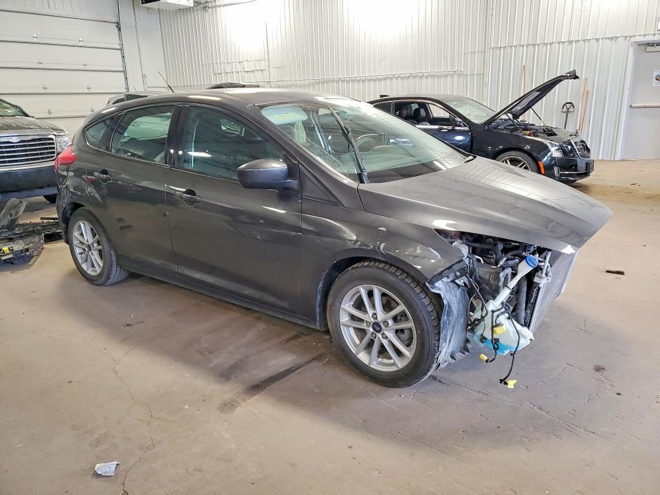 49843956 :رقم المزاد ، 1FADP3K28JL305068 vin ، 2018 Ford Focus مزاد بيع