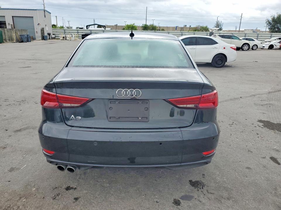51324486 :رقم المزاد ، WAUAUGFF7LA003339 vin ، 2020 Audi A3 مزاد بيع