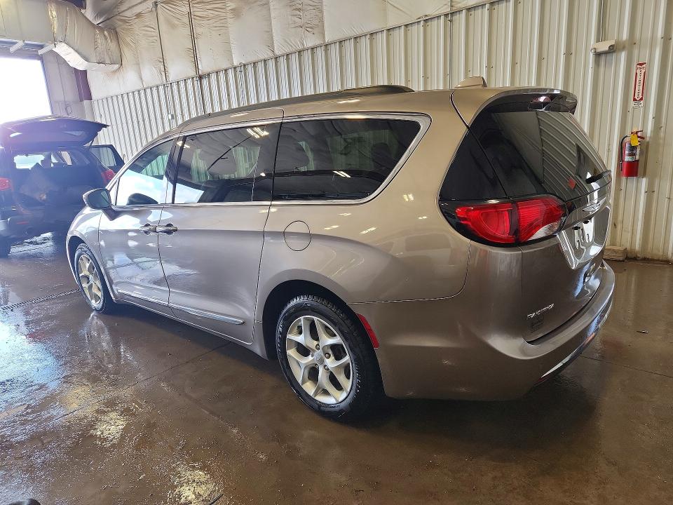 Продажа на аукционе авто 2017 Chrysler Pacifica, vin: 2C4RC1BG8HR810086, номер лота: 49322516