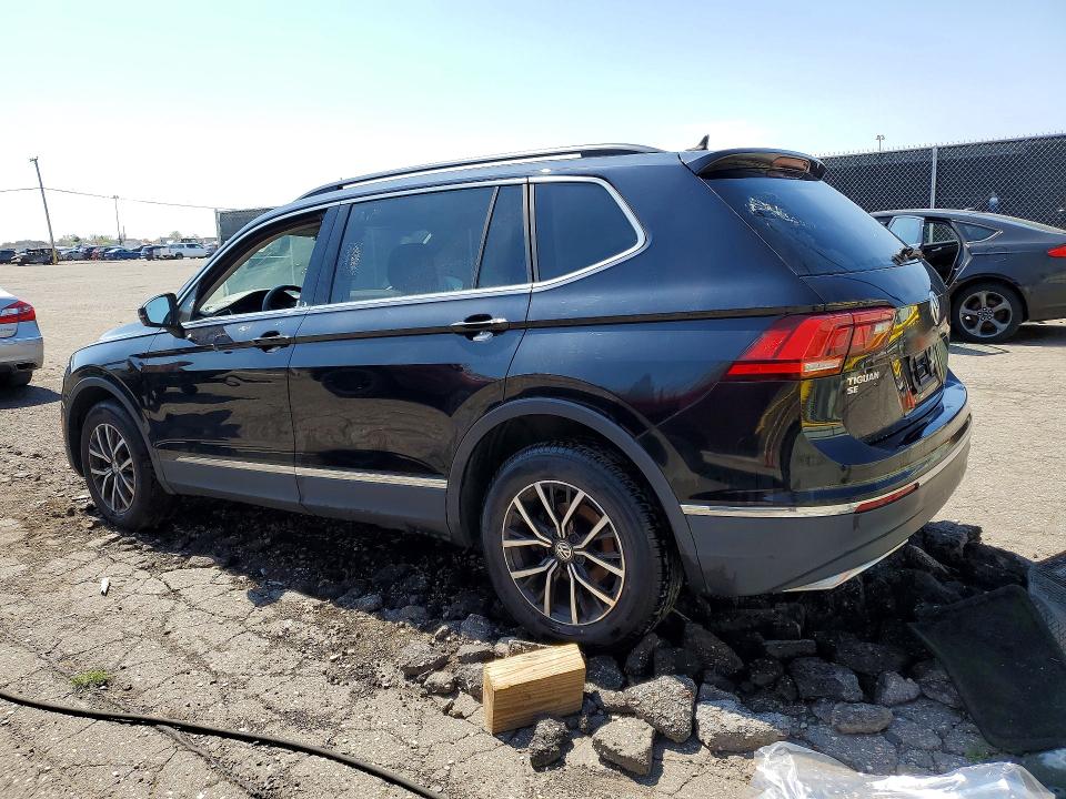 50492326 :رقم المزاد ، 3VV2B7AX2JM191508 vin ، 2018 Volkswagen Tiguan مزاد بيع
