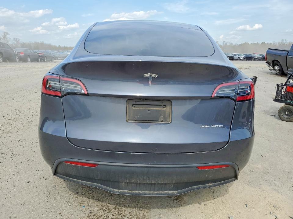 Продажа на аукционе авто 2023 Tesla Model Y, vin: 7SAYGAEEXPF852086, номер лота: 48297396