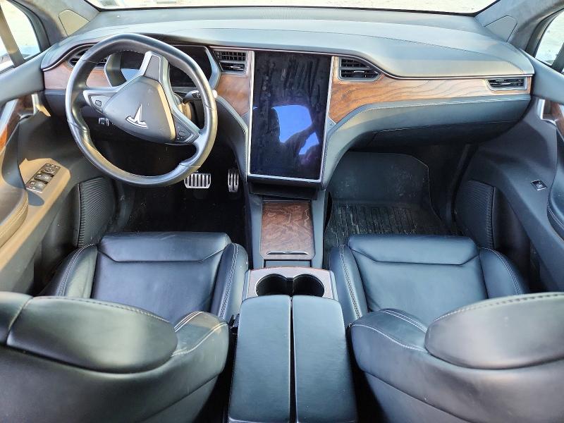 48919066 :رقم المزاد ، 5YJXCBE20KF184940 vin ، 2019 Tesla Model X مزاد بيع