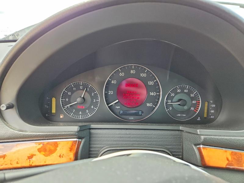51573326 :رقم المزاد ، WDBUF70J64A431443 vin ، 2004 Mercedes-benz E مزاد بيع
