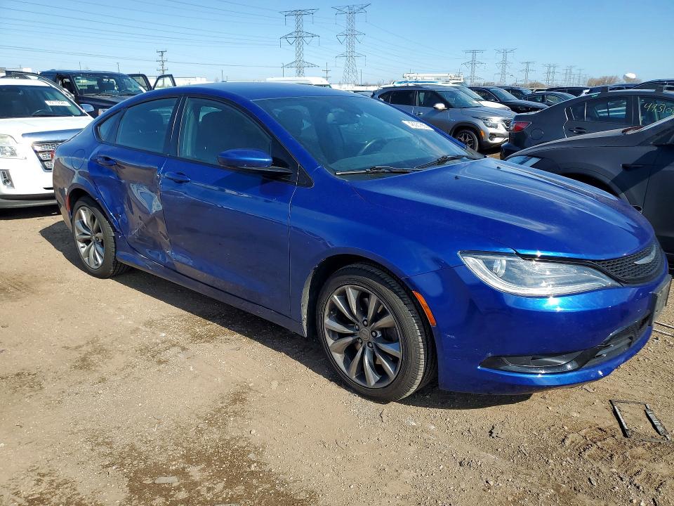 48361686 :رقم المزاد ، 1C3CCCDG8FN523263 vin ، 2015 Chrysler 200 مزاد بيع