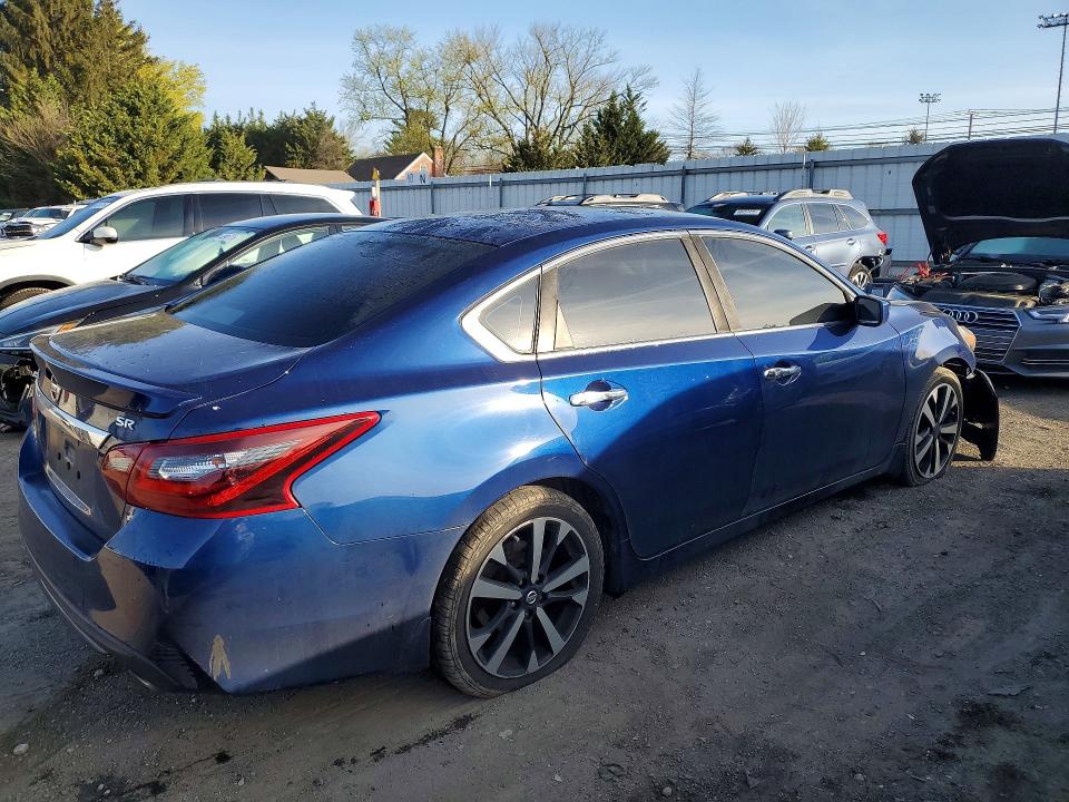 Auction sale of the 2018 Nissan Altima, vin: 1N4AL3AP5JC138695, lot number: 49125306