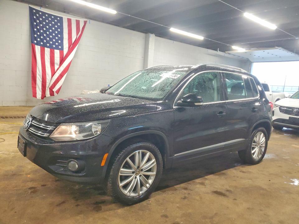51423036 :رقم المزاد ، WVGBV3AX9DW623736 vin ، 2013 Volkswagen Tiguan مزاد بيع