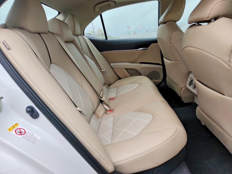 2018 Toyota Camry Hybrid მანქანა იყიდება აუქციონზე, vin: 4T1B21HK0JU007535, აუქციონის ნომერი: 50523676
