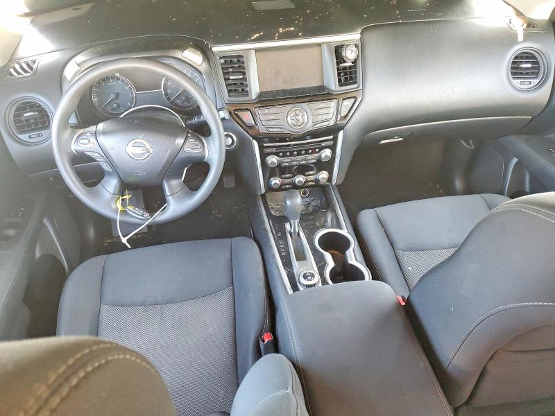 51532766 :رقم المزاد ، 5N1DR2MM1HC900444 vin ، 2017 Nissan Pathfinder مزاد بيع