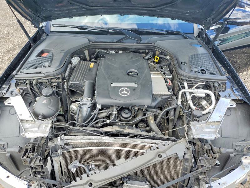 51365956 :رقم المزاد ، WDDZF4KB3HA219784 vin ، 2017 Mercedes-benz E مزاد بيع