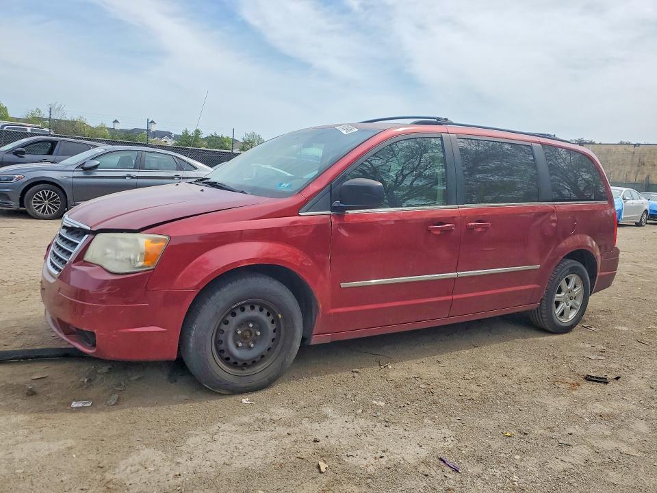50109246 :رقم المزاد ، 2A4RR8D11AR430913 vin ، 2010 Chrysler Town & Country مزاد بيع