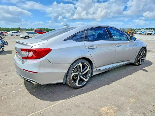 49486016 :رقم المزاد ، 1HGCV1F35JA025303 vin ، 2018 Honda Accord مزاد بيع