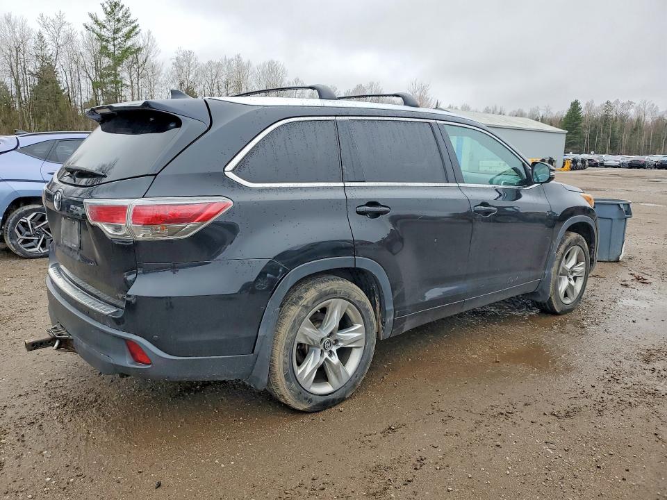 49765486 :رقم المزاد ، 5TDDKRFH6GS303272 vin ، 2016 Toyota Highlander مزاد بيع