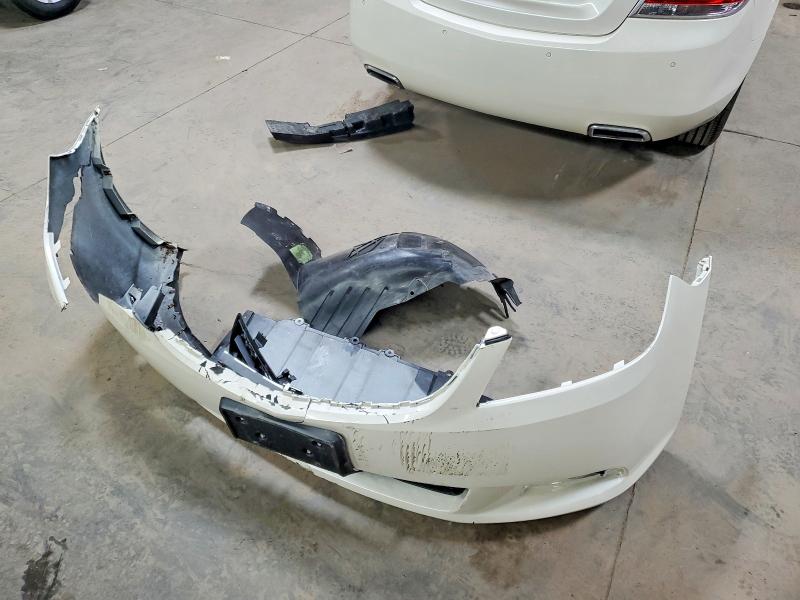 2013 Buick Lacrosse მანქანა იყიდება აუქციონზე, vin: 1G4GF5E3XDF228325, აუქციონის ნომერი: 50972986