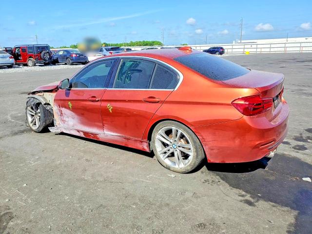 48283636 :رقم المزاد ، WBA8B9C58JEE81077 vin ، 2018 Bmw 330 مزاد بيع