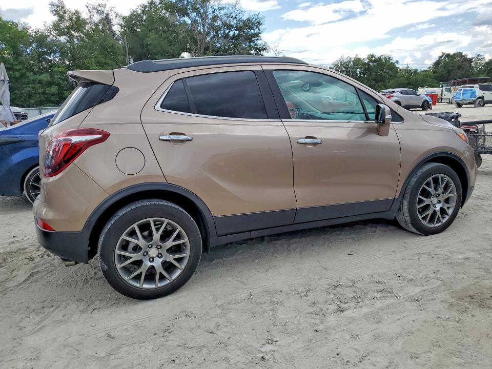 51308406 :رقم المزاد ، KL4CJ1SB6JB563066 vin ، 2018 Buick Encore مزاد بيع
