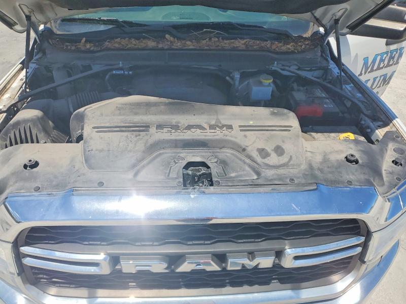 50066096 :رقم المزاد ، 3C6UR5HJ3KG590329 vin ، 2019 Ram 2500 مزاد بيع