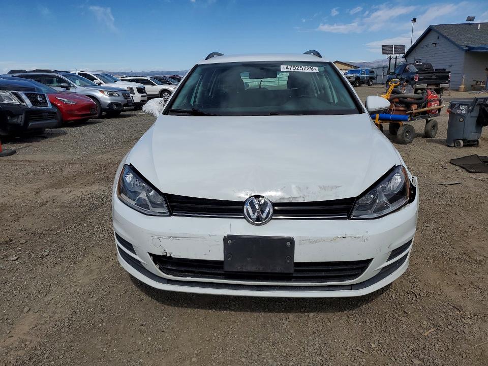 47925726 :رقم المزاد ، 3VWFA7AU4FM520528 vin ، 2015 Volkswagen Golf Sportwagen مزاد بيع