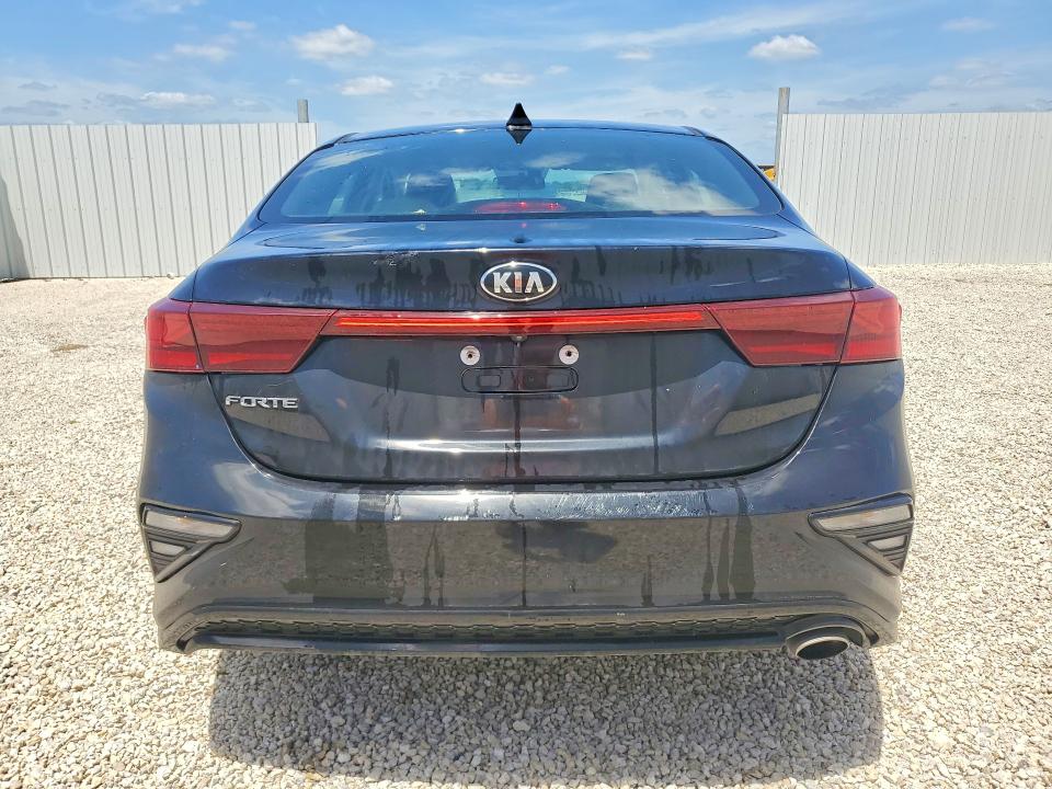 2019 Kia Forte მანქანა იყიდება აუქციონზე, vin: 3KPF24ADXKE122727, აუქციონის ნომერი: 54694066