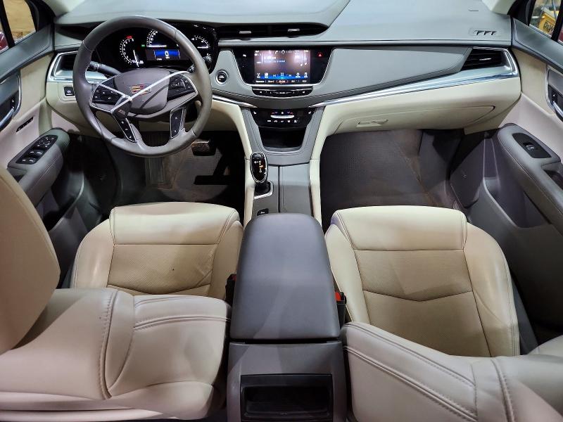 50526036 :رقم المزاد ، 1GYKNDRS2JZ165528 vin ، 2018 Cadillac Xt5 مزاد بيع