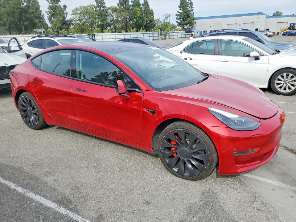 48935146 :رقم المزاد ، 5YJ3E1EC3NF137434 vin ، 2022 Tesla Model 3 مزاد بيع