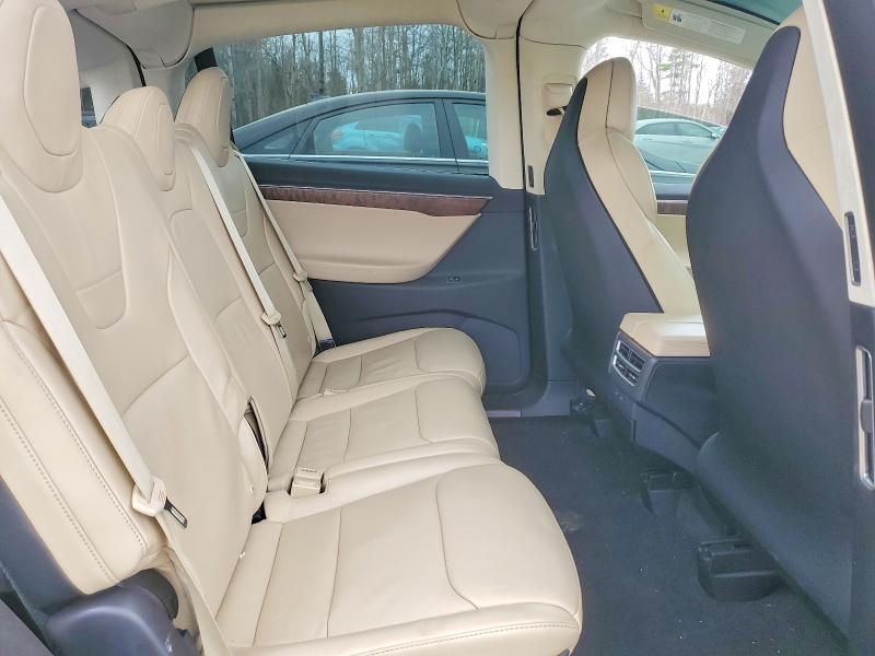 Продажа на аукционе авто 2017 Tesla Model X, vin: 5YJXCDE24HF052333, номер лота: 50042546