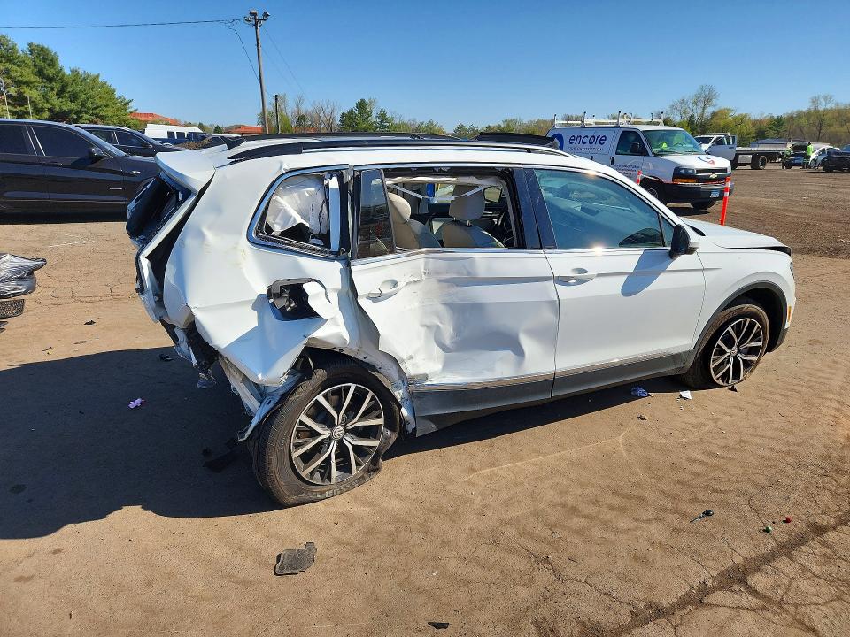 Продаж на аукціоні авто 2021 Volkswagen Tiguan, vin: 3VV2B7AX5MM009336, номер лоту: 50703546