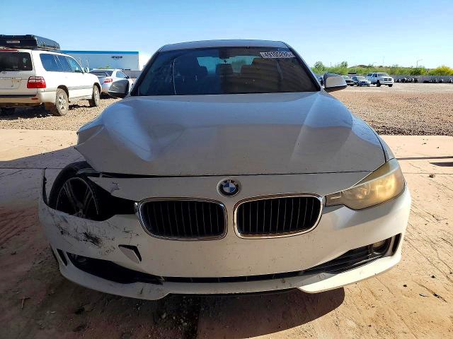 49105286 :رقم المزاد ، WBA3A5C54DJ461066 vin ، 2013 Bmw 328 مزاد بيع