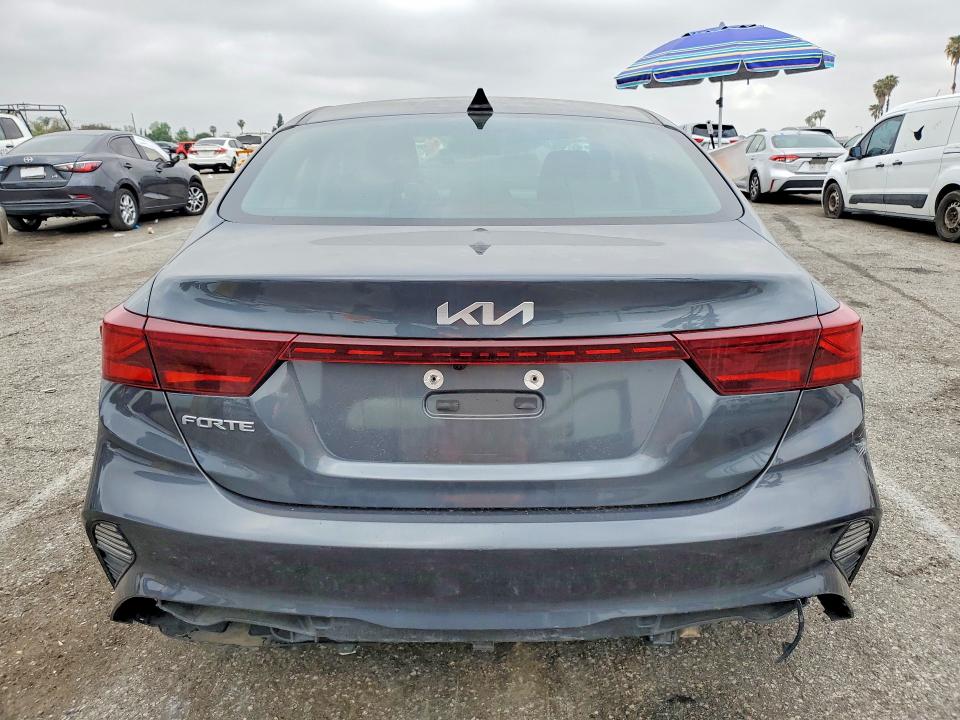 49224266 :رقم المزاد ، 3KPF24ADXPE585765 vin ، 2023 Kia Forte مزاد بيع