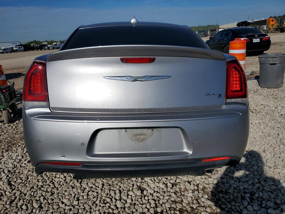 Продажа на аукционе авто 2015 Chrysler 300, vin: 2C3CCABT9FH887270, номер лота: 49159676